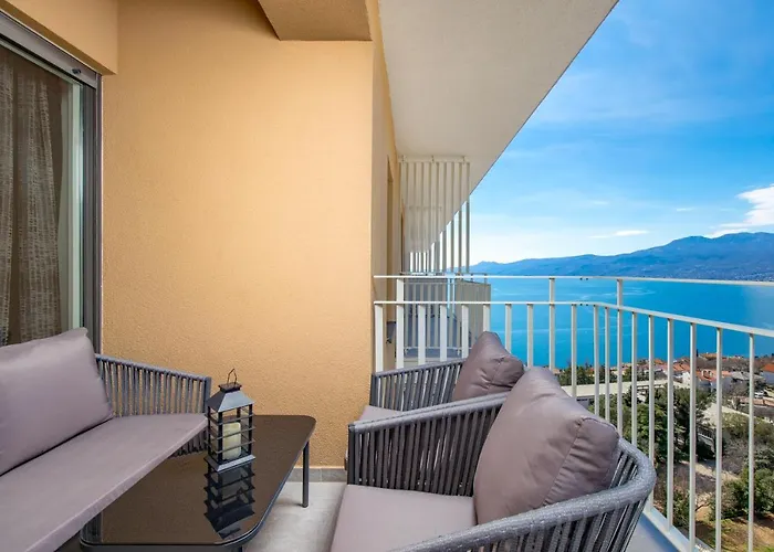 Flos Maris Appartement *